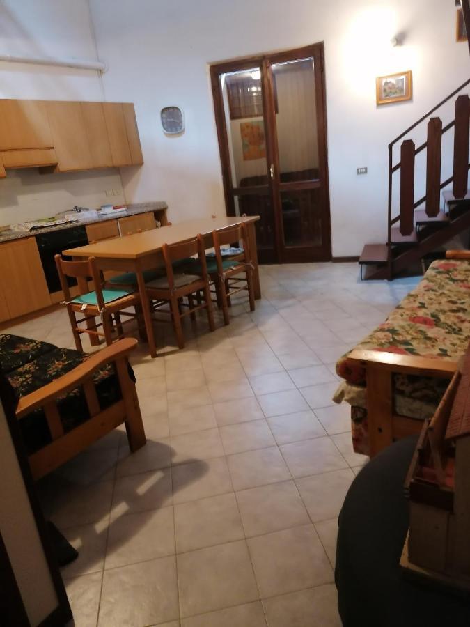 Вілла Casa Vacanze 'La Piazza' Zone Екстер'єр фото
