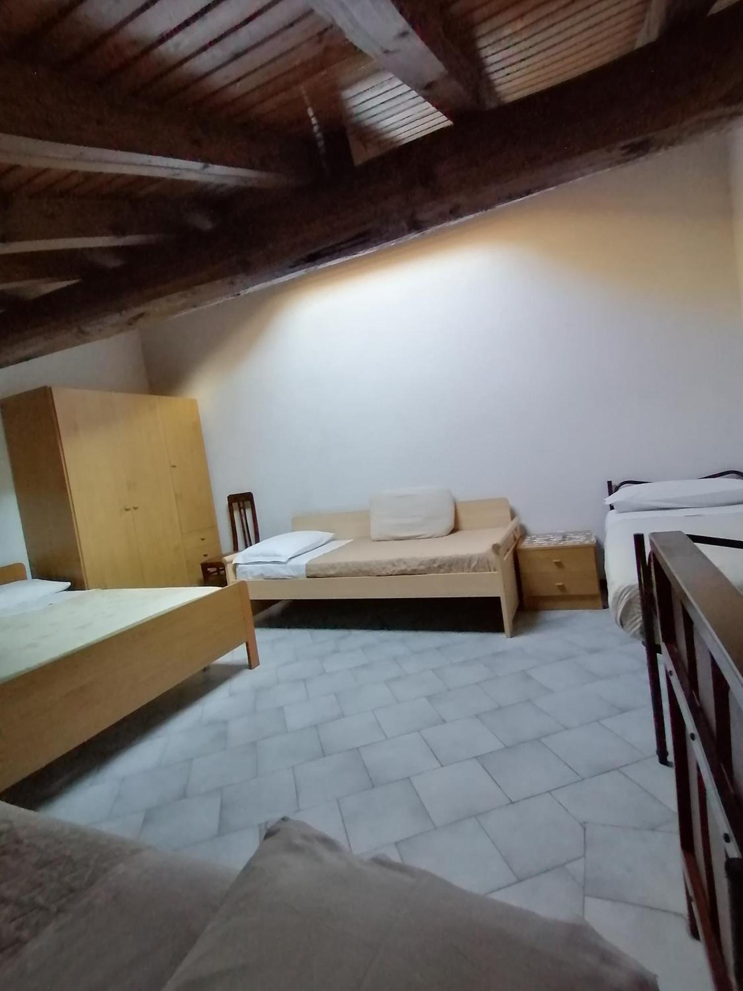 Вілла Casa Vacanze 'La Piazza' Zone Номер фото